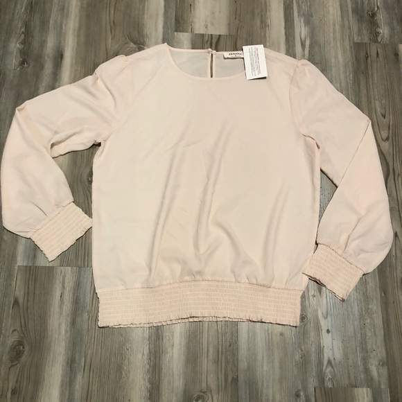 Zenana Outfitters Tops - Zenana Blouse size Large, NWT